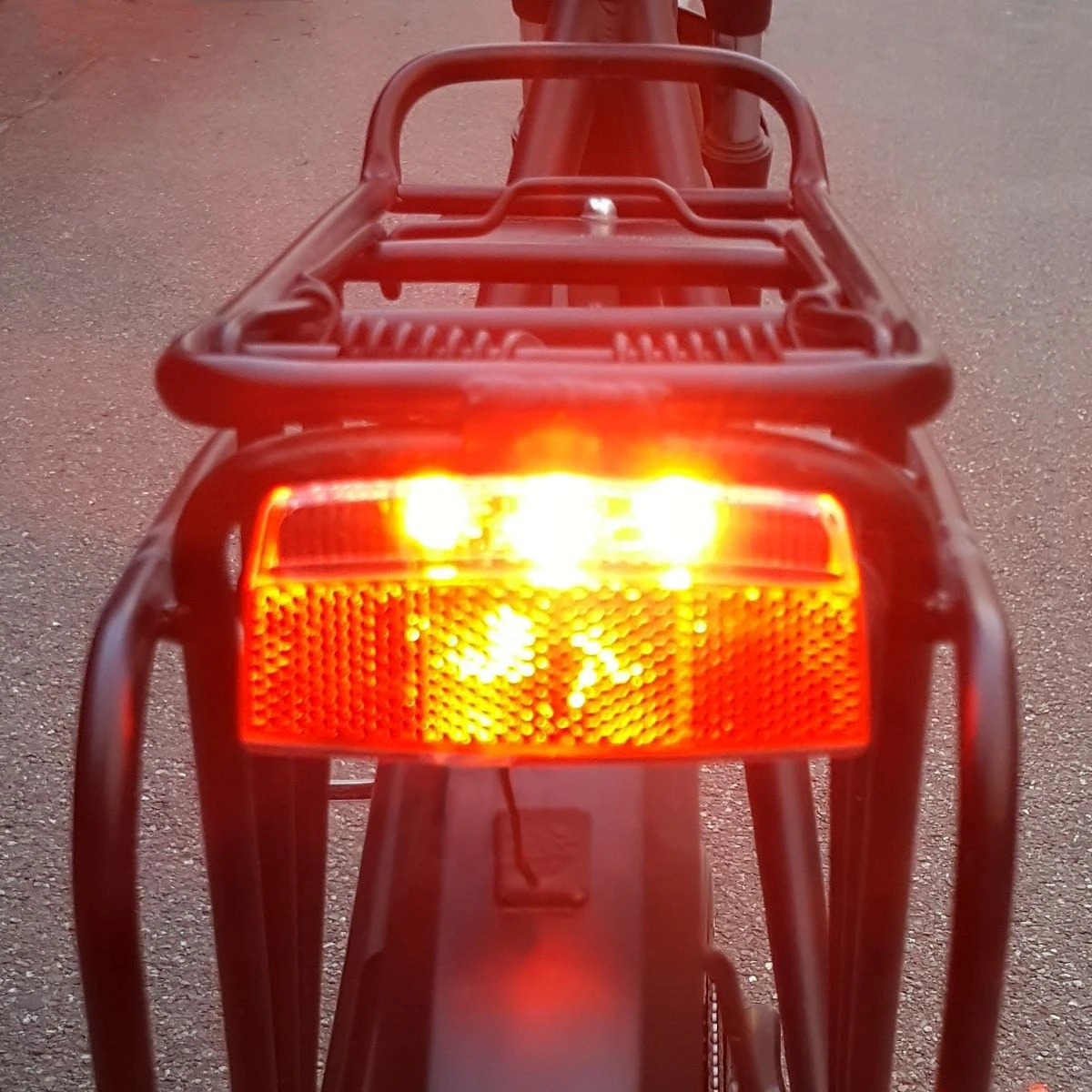 Litecco G-Ray-E2 E-Bike-Rücklicht Mit Bremslichtfunktion 5 Litecco G-Ray-E2 E-Bike-Rücklicht Mit Bremslichtfunktion – Bild 5