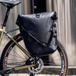 Ortlieb Back-Roller Design Limited Edition Fahrrad-Packtasche (20 L) -Schwalbe Geschäft ortlieb back roller design limited edition fahrrad packtasche 2022 p 311142 4